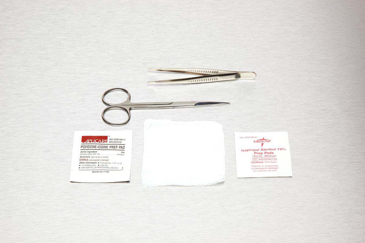 MDL MDS707555 (CS50) EA/1 SUTURE REMOVAL TRAY W/ LITTAUER WIRE SCISSORS